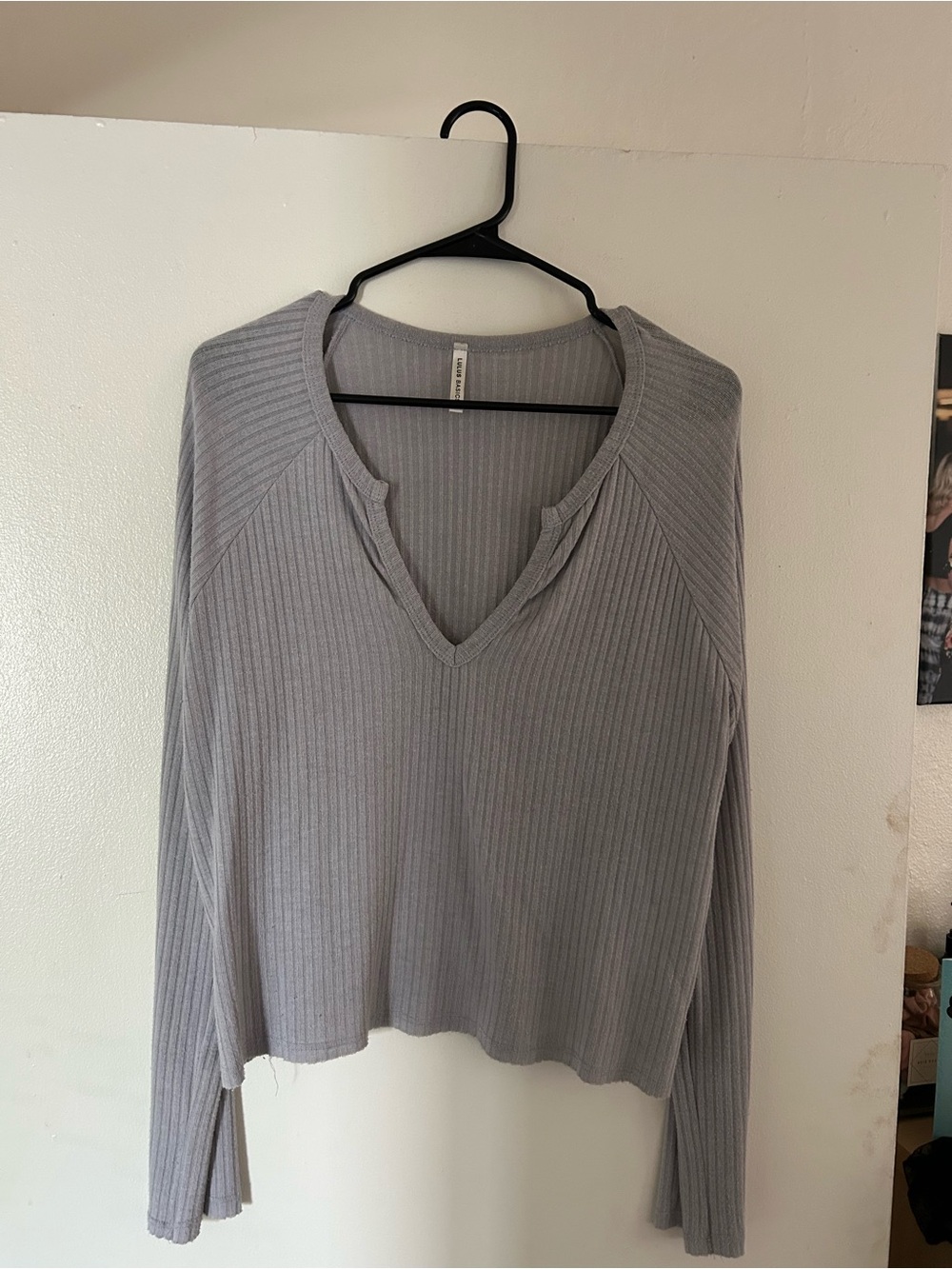 Ribbed V-Neck Long Sleeve Top - Gray